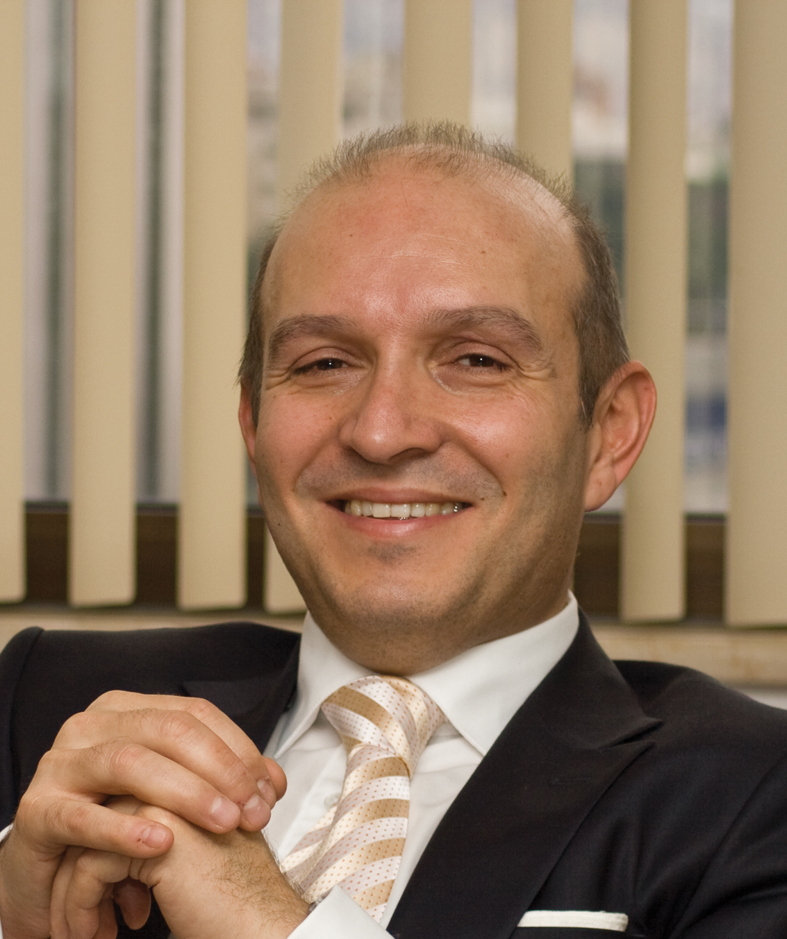 Dr-Samim Saner